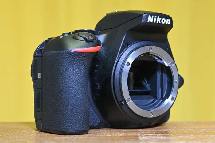 Nikon D5600 + 18-55 AF-P VR + Sandisk 128 GB | Závěrka 131 |  6214144