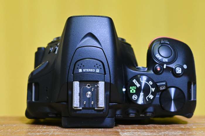 Nikon D5600 + 18-55 AF-P VR + Sandisk 128 GB | Závěrka 131 |  6214144