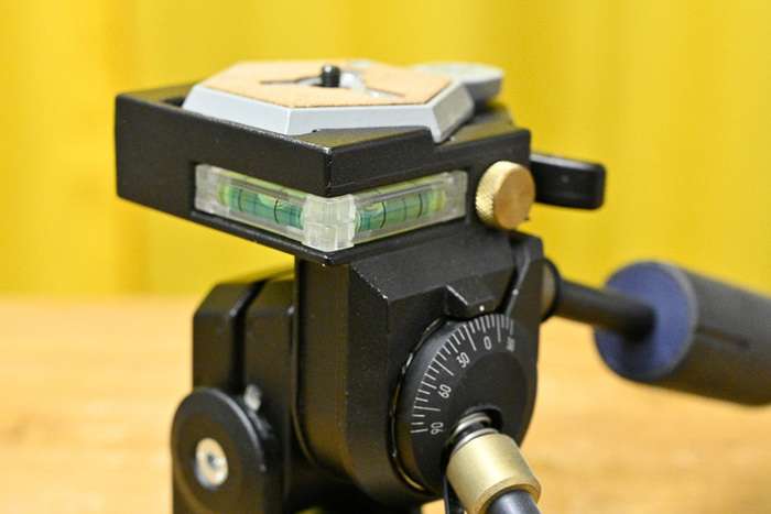 MANFROTTO 229 - hlava + 3x destička