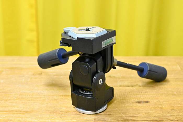 MANFROTTO 229 - hlava + 3x destička