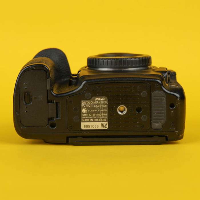 Nikon D850 | závěrka 16395