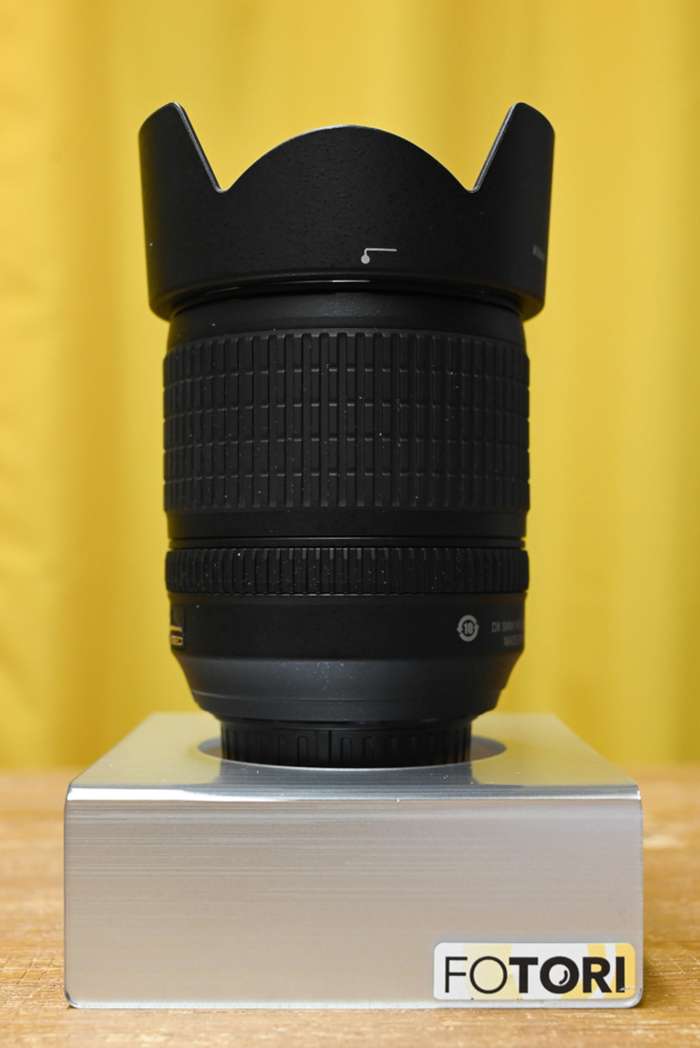 Nikon 18-105mm f/3,5-5,6 AF-S DX G ED VR | 42730149