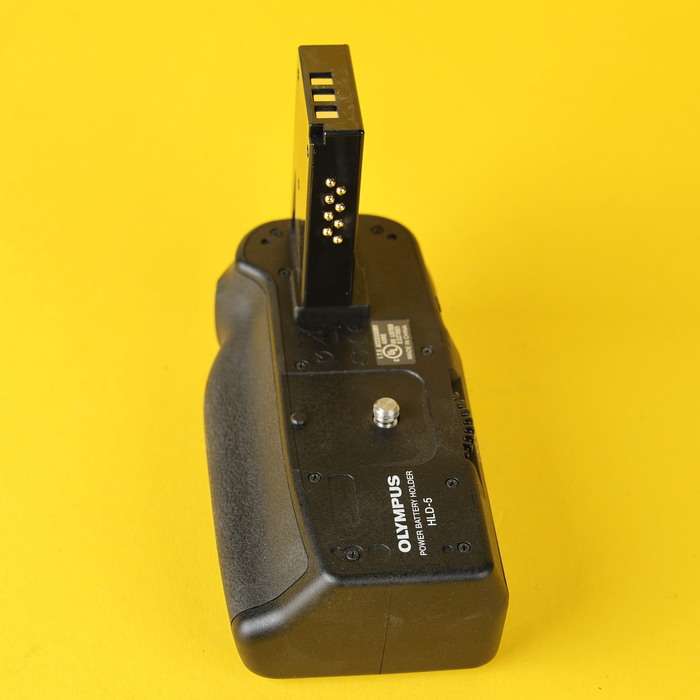 Olympus bateriový grip HLD-5