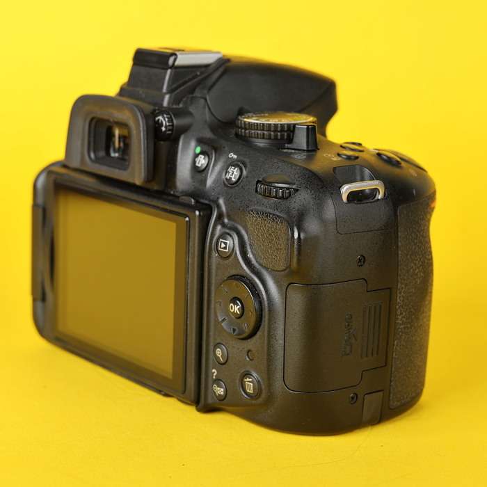 Nikon D5200 | 4575345