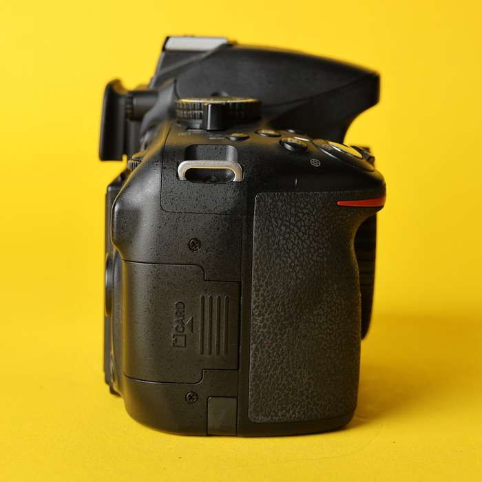 Nikon D5200 | 4575345