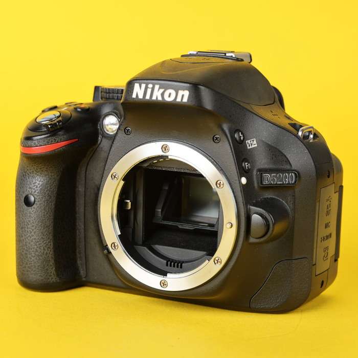 Nikon D5200 | 4575345