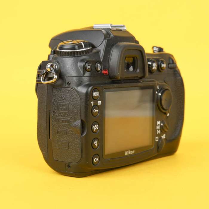 Nikon D300  + Grip | 4116458