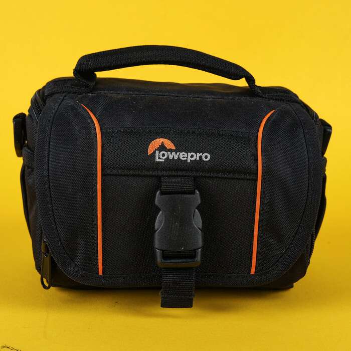 Lowepro Adventura SH 110 II černá | Brašna
