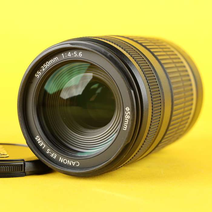 Canon EF-S 55-250mm f/4-5,6 IS | 42338480