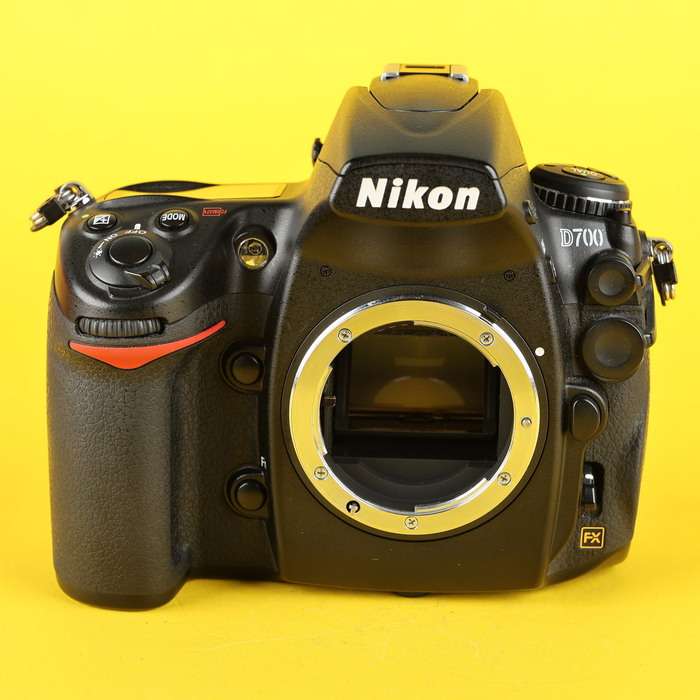Nikon D700 | 2296974