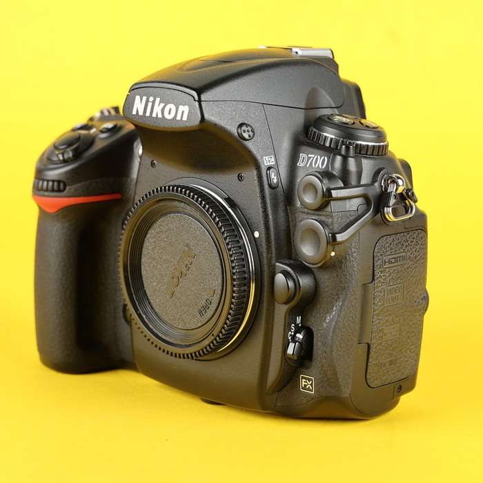 Nikon D700 | 2296974