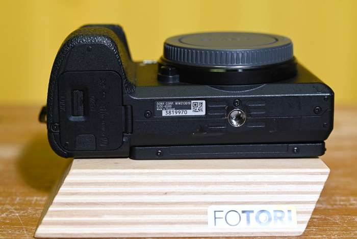 Sony Alpha A6500 + 3x Neoriginální baterie, nabíječka  | 3819970