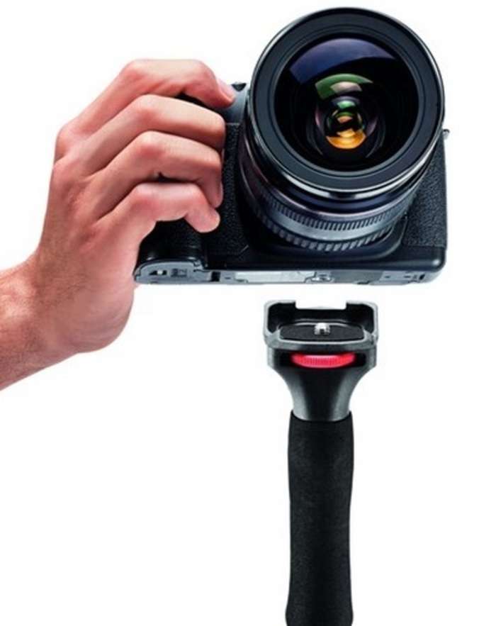 Manfrotto OFF ROAD - WALKING STICK RED, trekingové hole