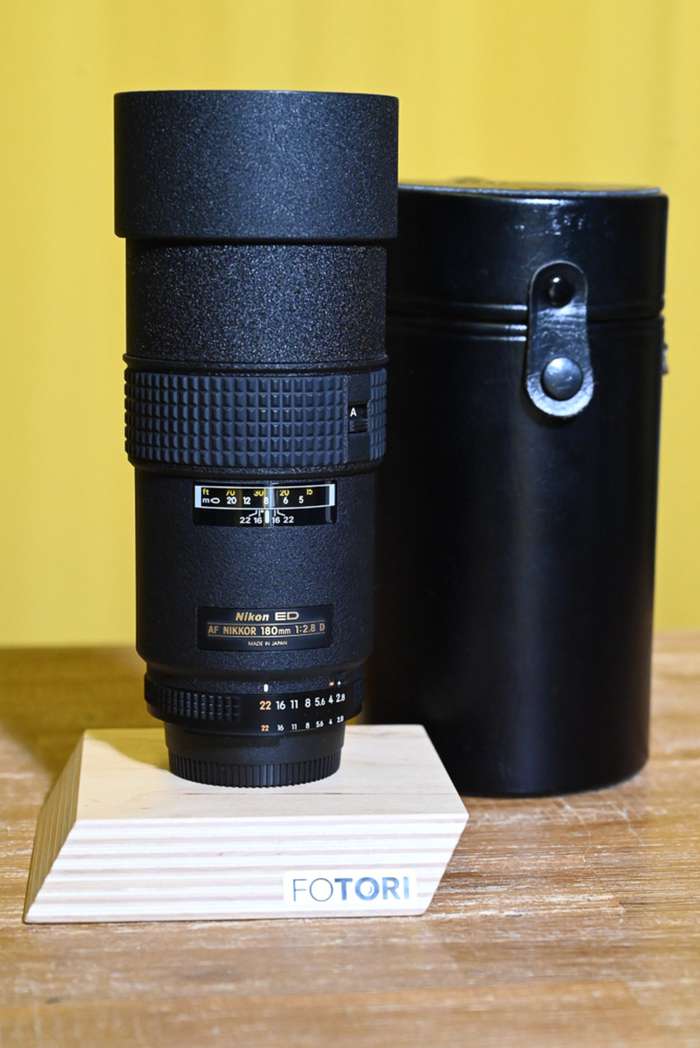 Nikon 180mm f/2.8 ED-IF AF NIKKOR | 608085