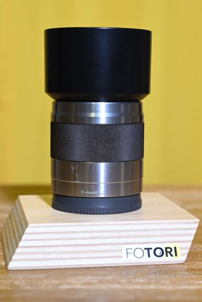 Sony E 50 mm f/1.8 OSS