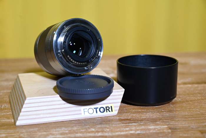 Sony E 50 mm f/1.8 OSS