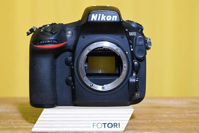 Nikon D810 + 64GB sd karta + 2x 8GB CFkarta + baterie patona | 601811