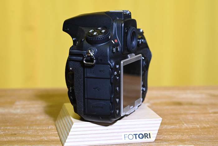 Nikon D810 + 64GB sd karta + 2x 8GB CFkarta + baterie patona | 601811