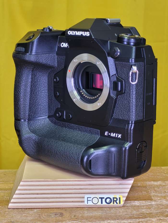 Olympus E-M1X tělo | BJ4A08705