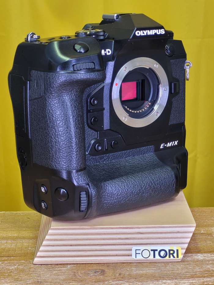 Olympus E-M1X tělo | BJ4A08705