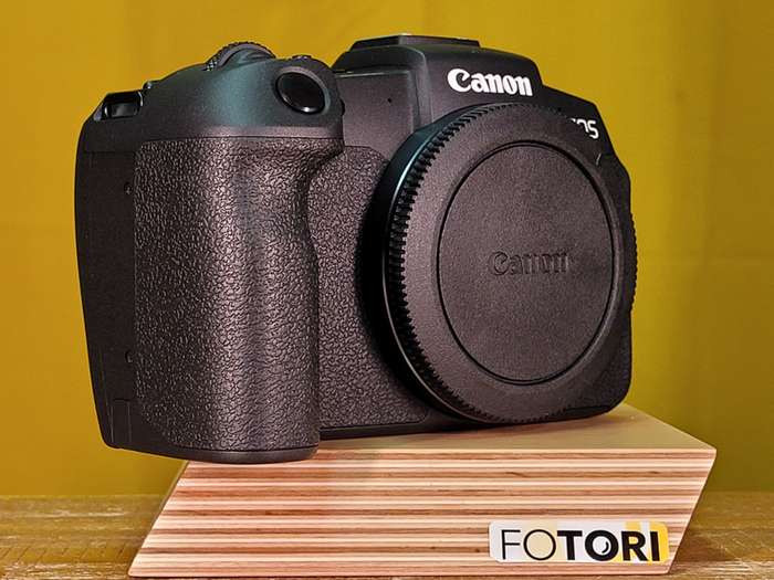 Canon EOS  RP  + Grip EG-E1 |  Nový