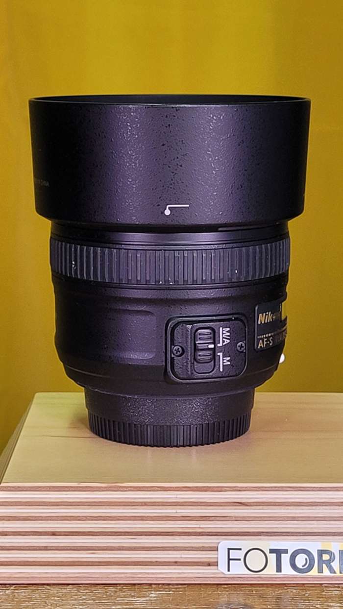 Nikon 50 mm f/1,8 AF-S | 2053829