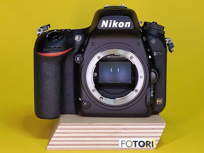 Nikon D750 |  6199421