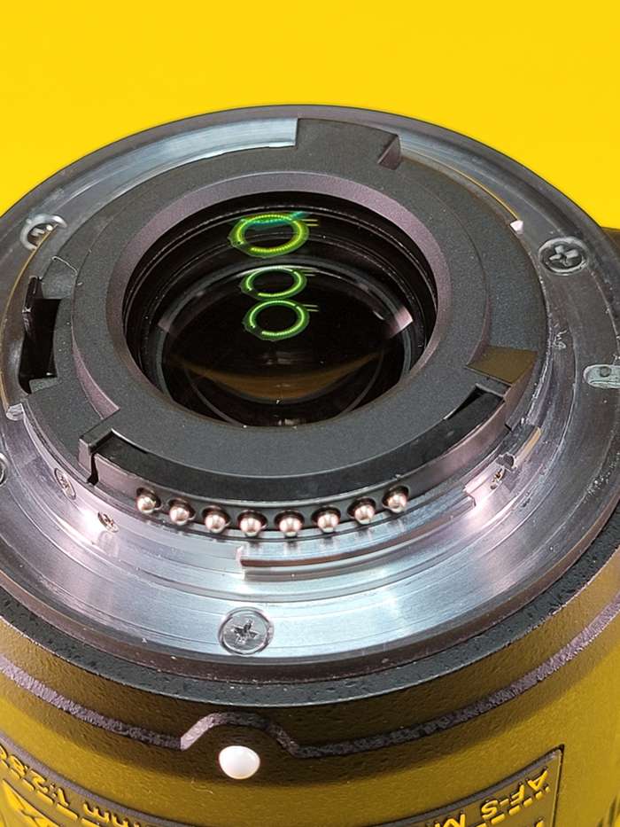 Nikon 40 mm f/2,8 AF-S G DX Micro | 2045657