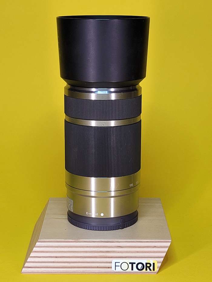 Sony E 55-210mm f/4.5-6.3 OSS