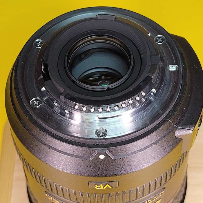 Nikon AF-S DX VR Zoom-Nikkor 18-200mm f/3.5-5.6G IF-ED | 42330252