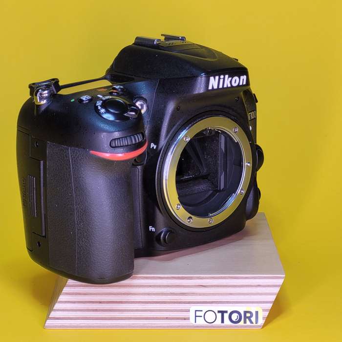 Nikon D7100  + Grip |  4332571