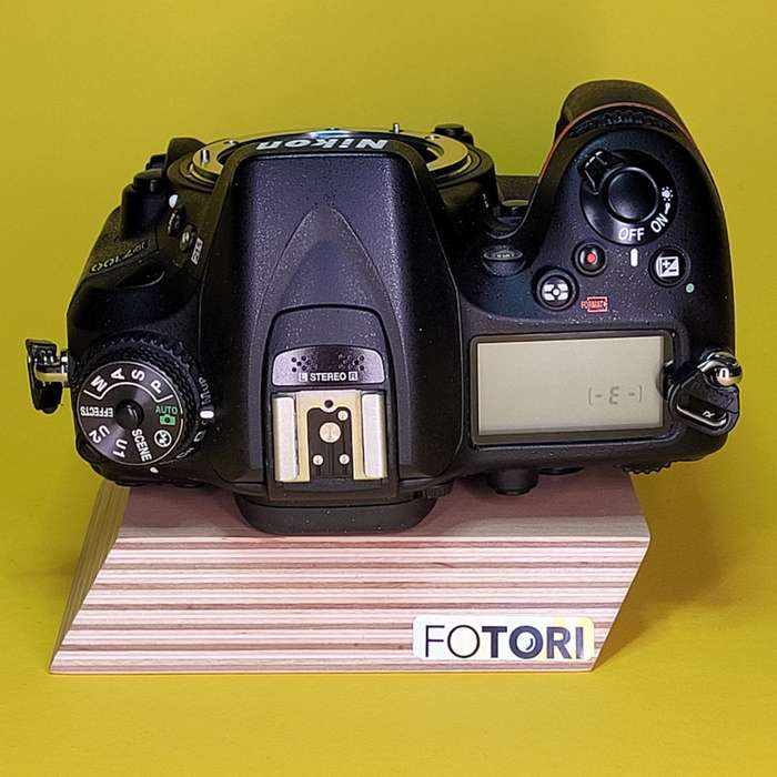 Nikon D7100  + Grip |  4332571