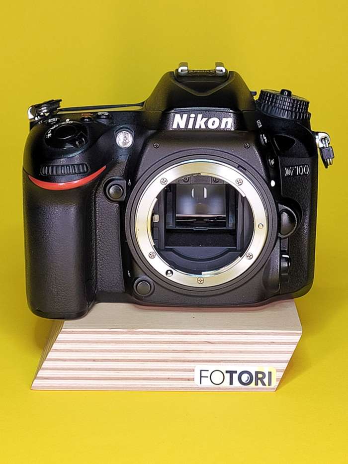 Nikon D7100 | 4362875