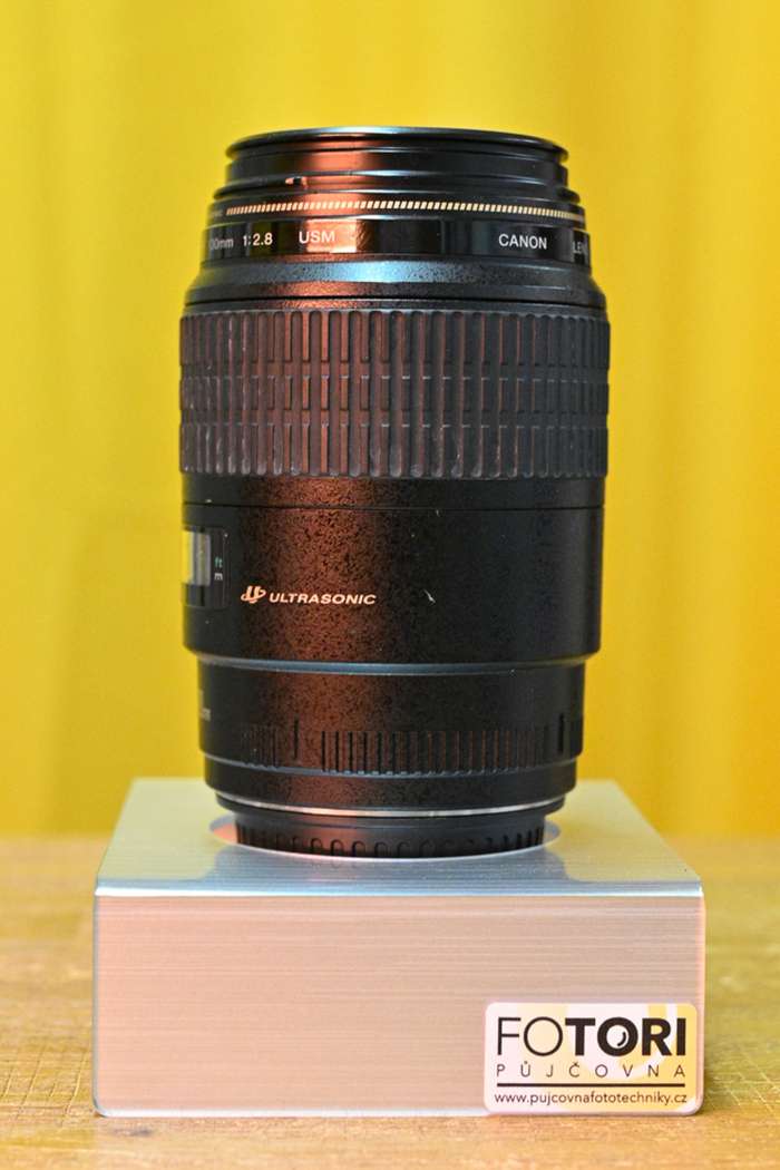 Canon EF 100mm f/2.8 Macro USM