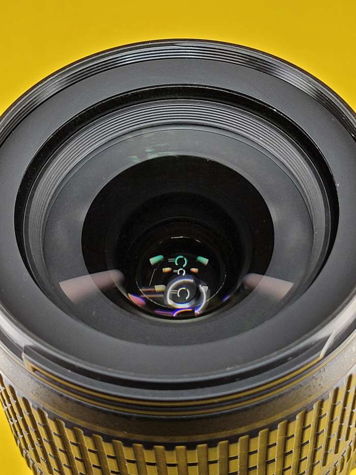 Nikon 18-105mm f/3,5-5,6 AF-S DX G ED VR  | 42199337