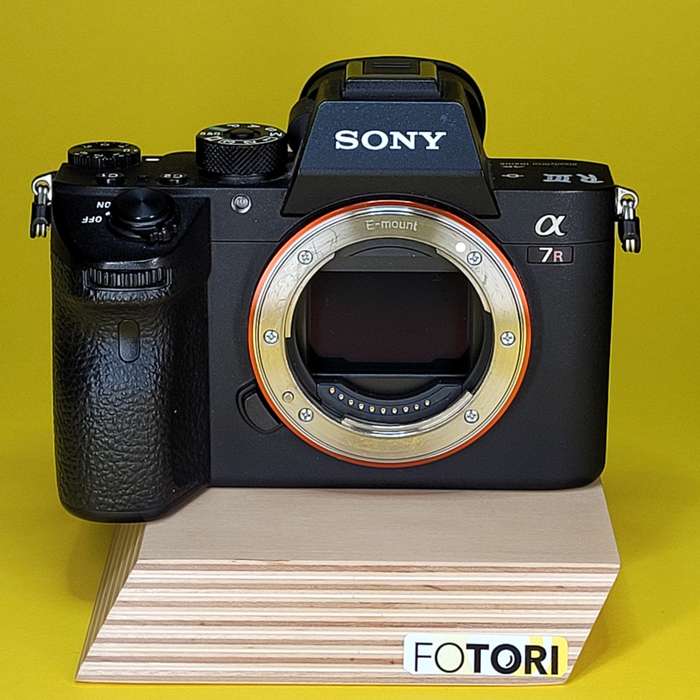 Sony Alpha A7R III | 3801005