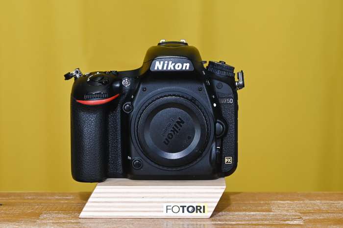 Nikon D750 | 6140719