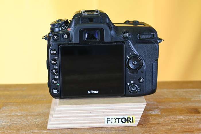 Nikon D7500 | 6000840