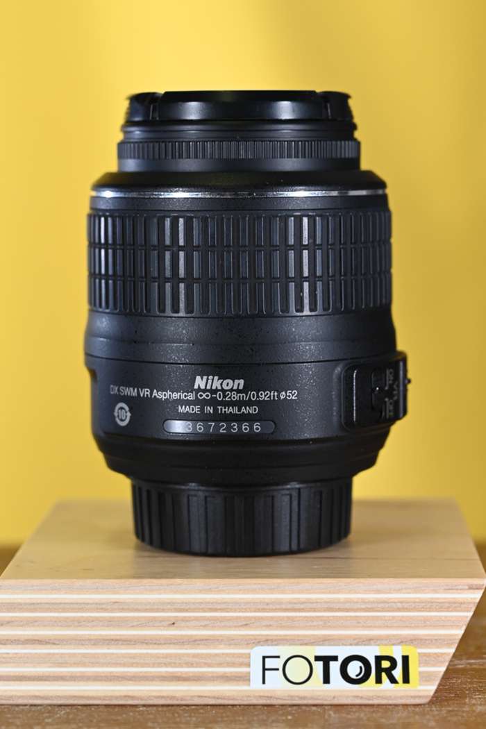 Nikon 18-55mm f/3.5-5.6G AF-S DX VR | 53672366