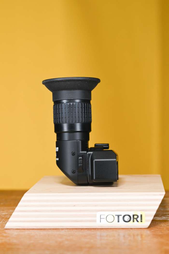 Nikon DR-6 úhlový hledáček