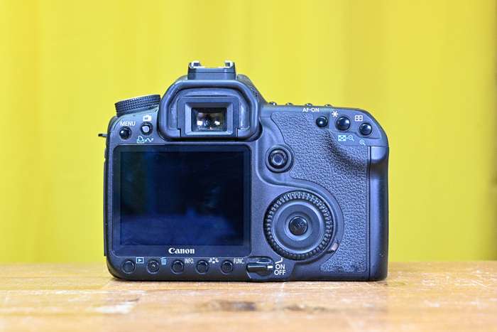 Canon EOS 50D + CF karta 8 GB