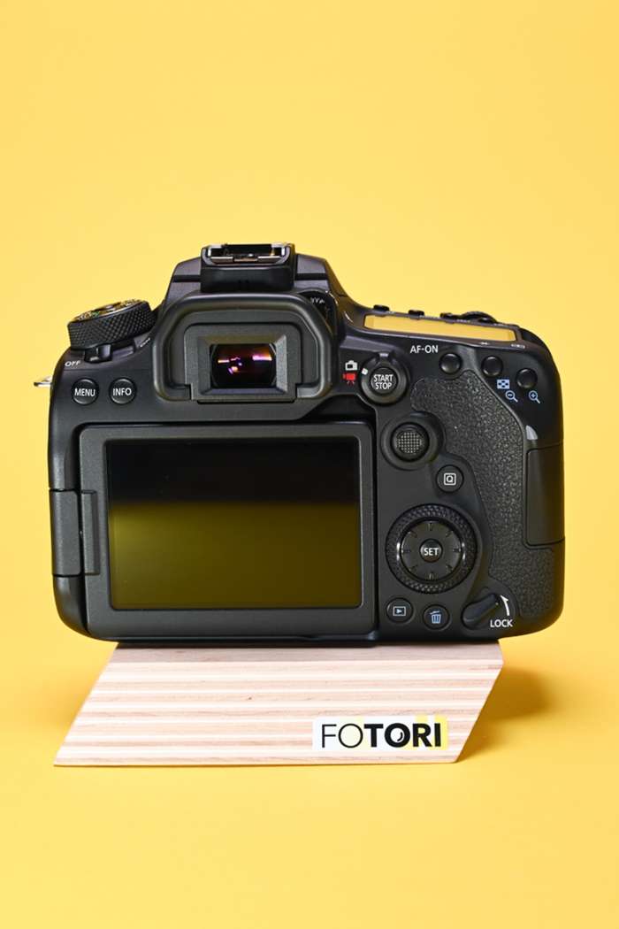 Canon EOS 90D | 063051000095