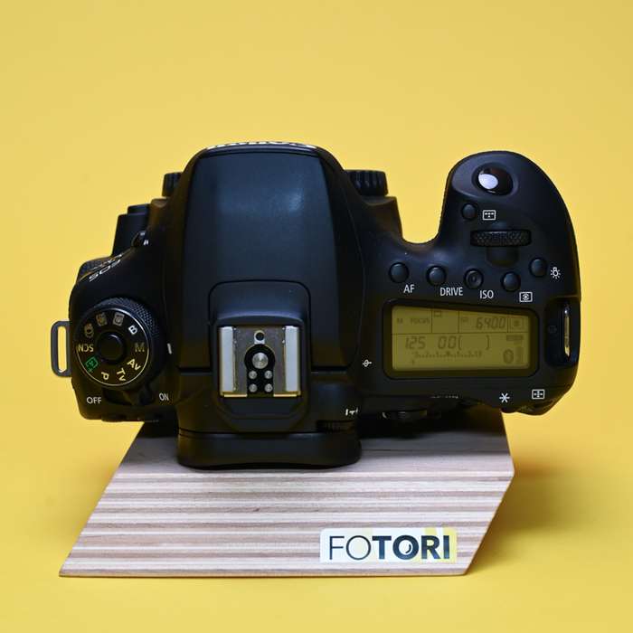 Canon EOS 90D | 063051000095