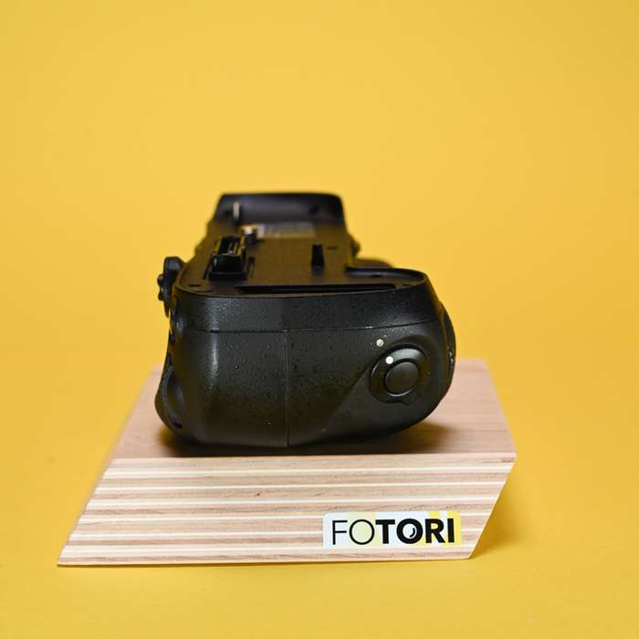 Nikon bateriový grip MB-D12 pro D800 a D810 | 2072636