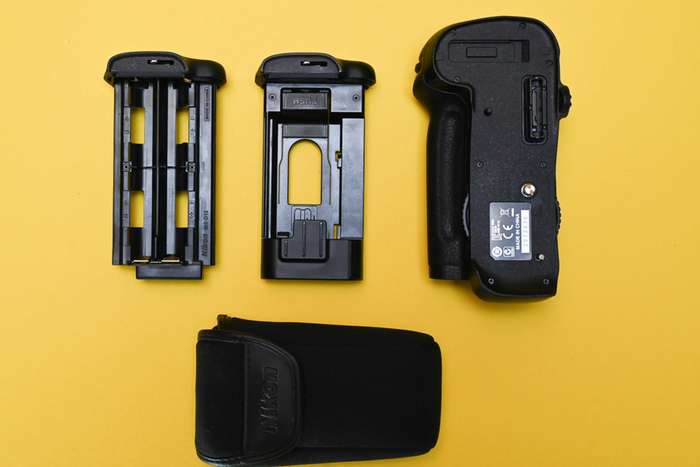 Nikon bateriový grip MB-D12 pro D800 a D810 | 2072636