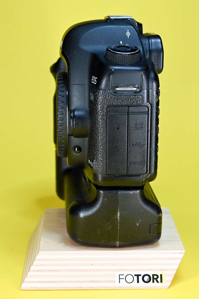 Canon EOS 5D Mark II + Bateriový grip BG-E6 | 3531601199