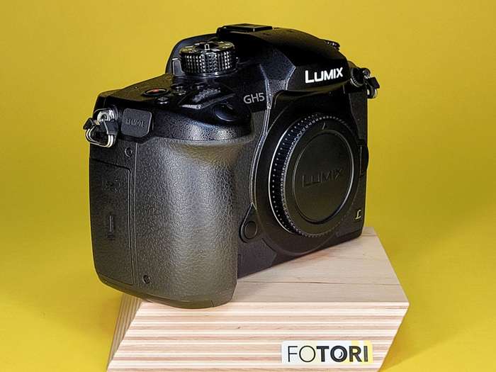 Panasonic Lumix DMC-GH5 | V-log | Wh0ad001685