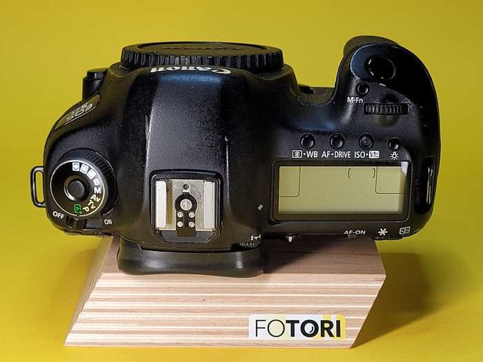 Canon EOS 5D Mark III | 43023002882