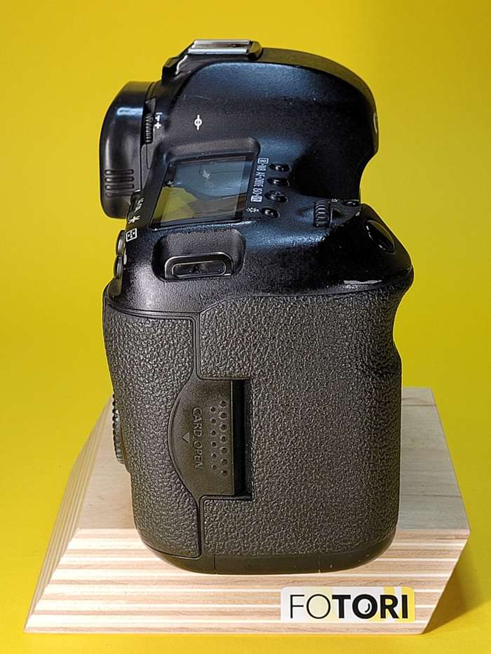 Canon EOS 5D Mark III | 43023002882