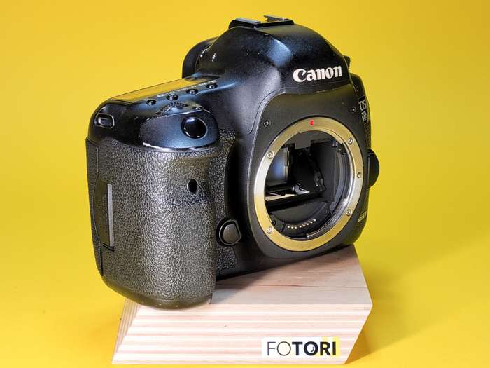 Canon EOS 5D Mark III | 43023002882